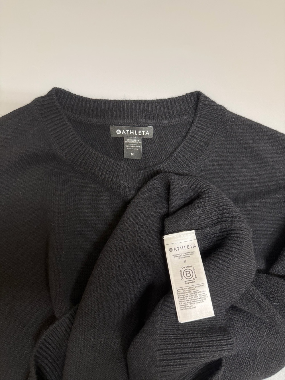 Athleta Alpine Crewneck Sweater Wool Cashmere Black Medium Classic Casual - Picture 6 of 9